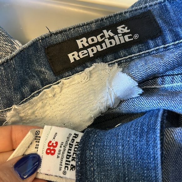 Mint, Beautifully distressed/lightly destructed Men’s Rock&Republic Jeans 38x33 - Picture 8 of 8